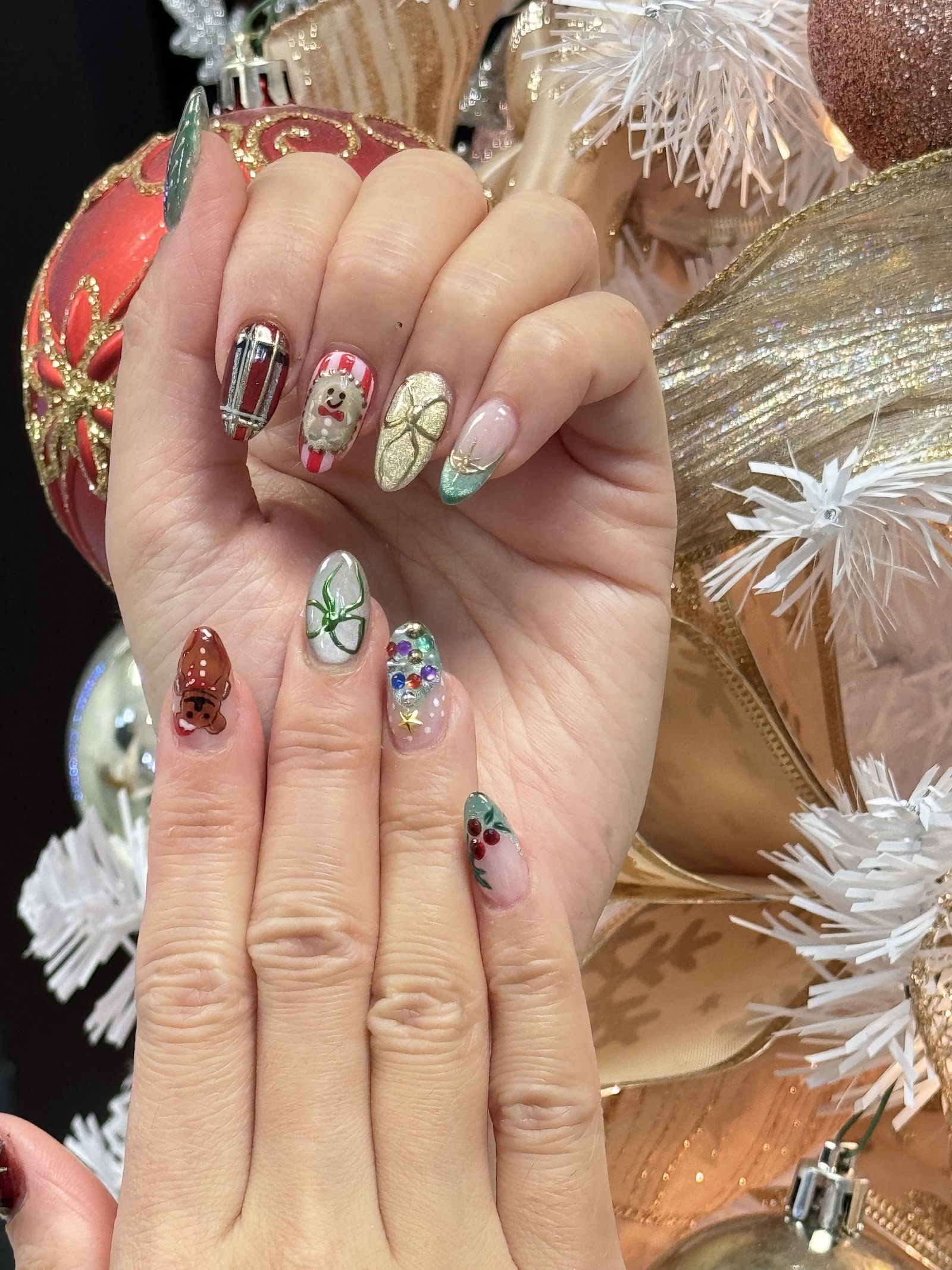 Lux Queen's Nails Spa nail photo 8